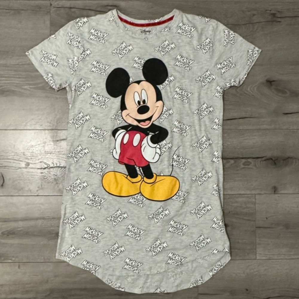 Mickey Mouse Disney women’s size M Medium